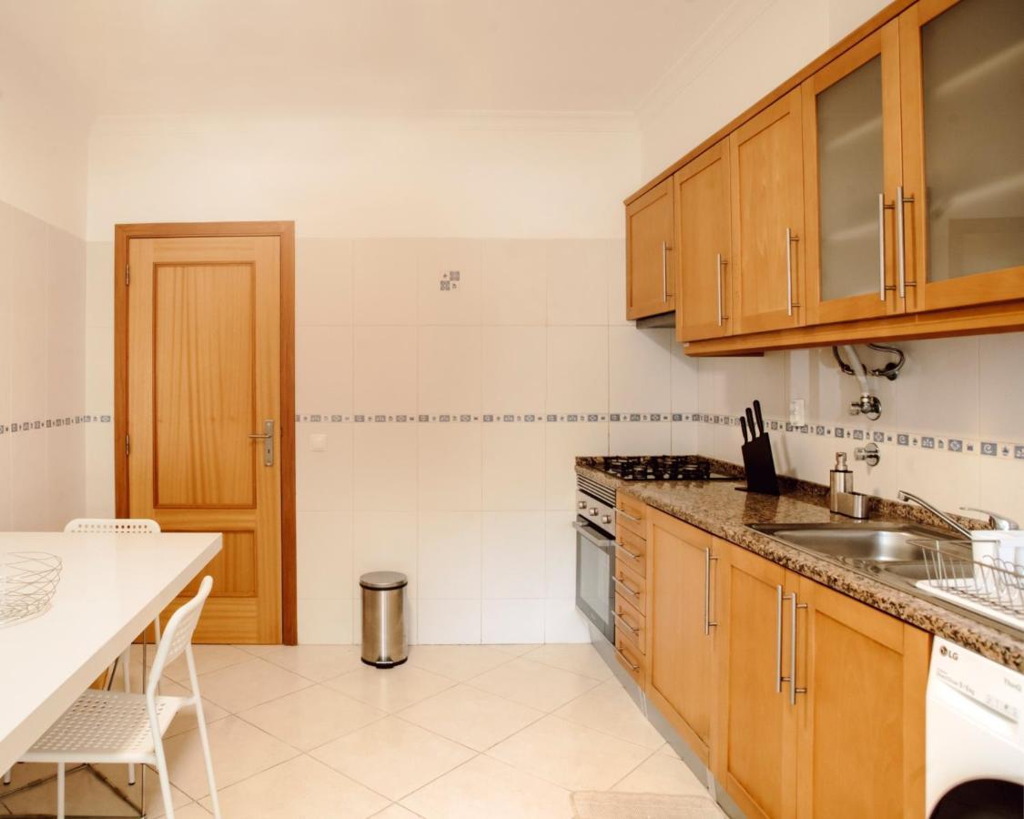 Harbour'S Way, Spacious And Cosy Apartment, With Ac Olhão Dış mekan fotoğraf